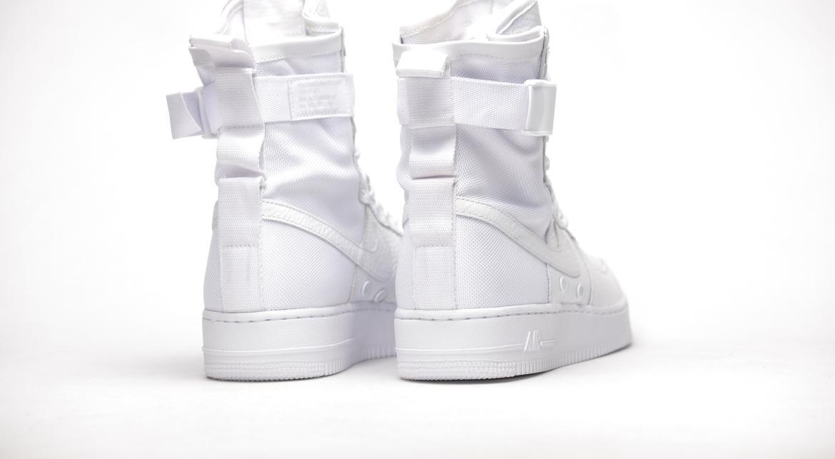 Nike SF Air Force QS Triple White